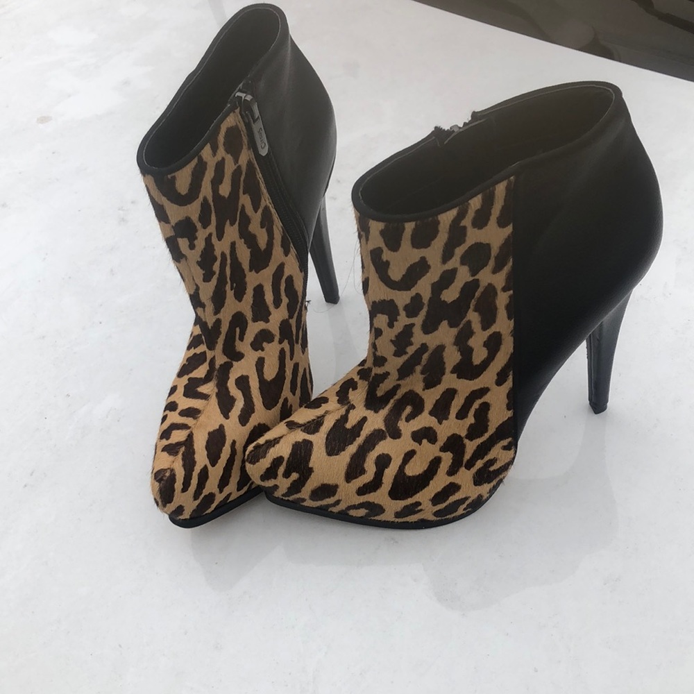 Leopard boots